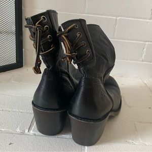 7.5 Frye boots